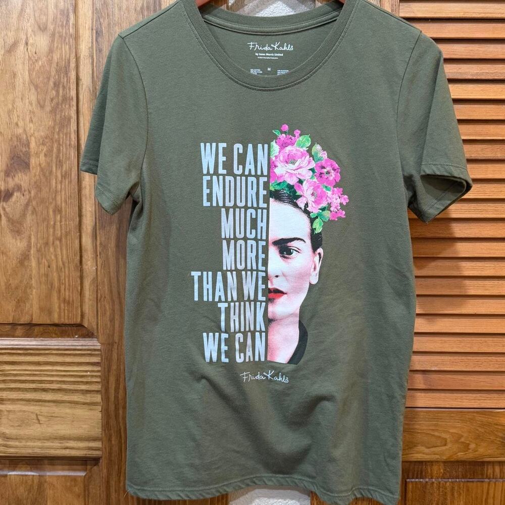 Frida kahlo graphic tee